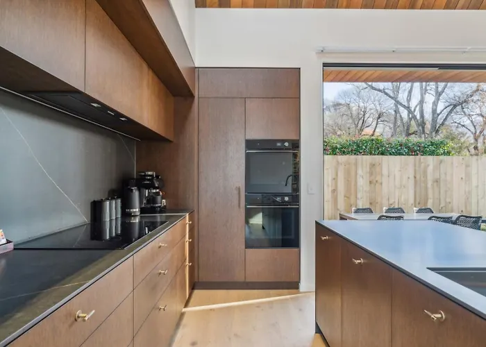 Macandrew Luxury